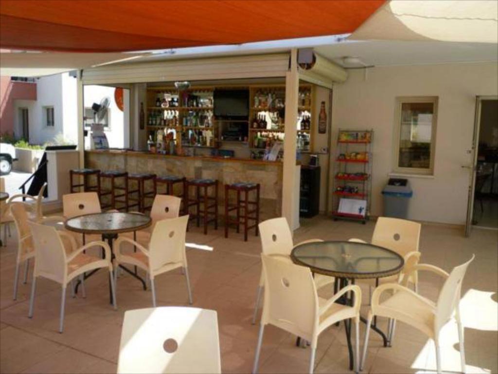 Ifestos Kings Resort Appartment Paphos Exterior foto